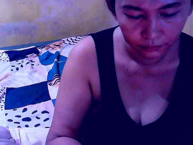 SweetMonlight webcam