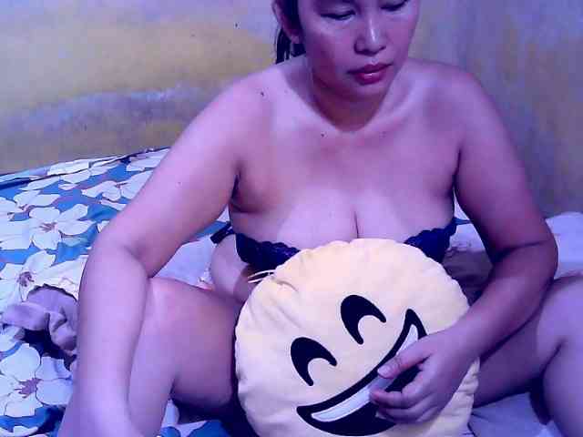 SweetMonlight webcam