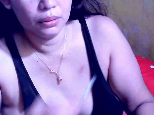 SweetMonlight webcam