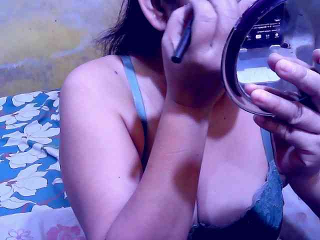 SweetMonlight webcam