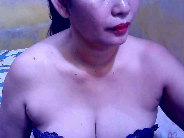 SweetMonlight webcam