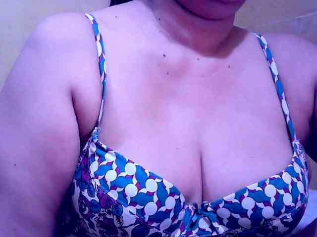 SweetMonlight webcam