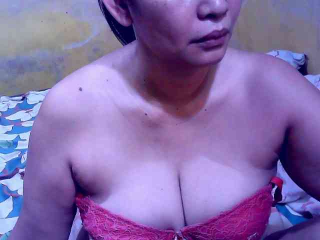 SweetMonlight webcam