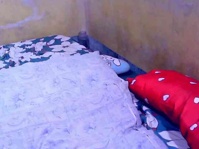 SweetMonlight webcam