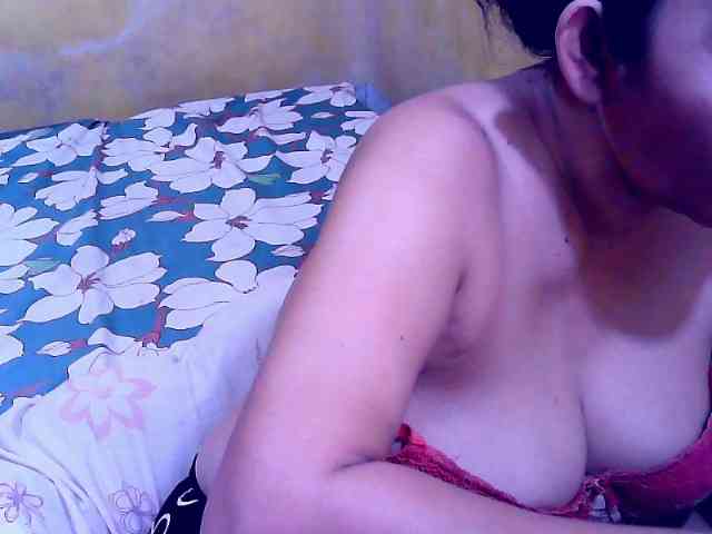 SweetMonlight webcam