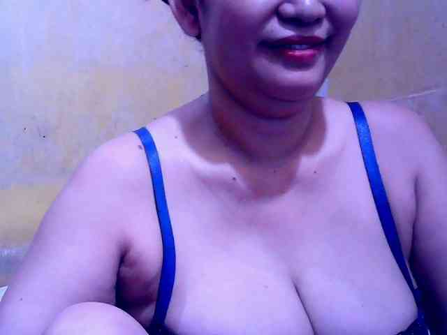 SweetMonlight webcam