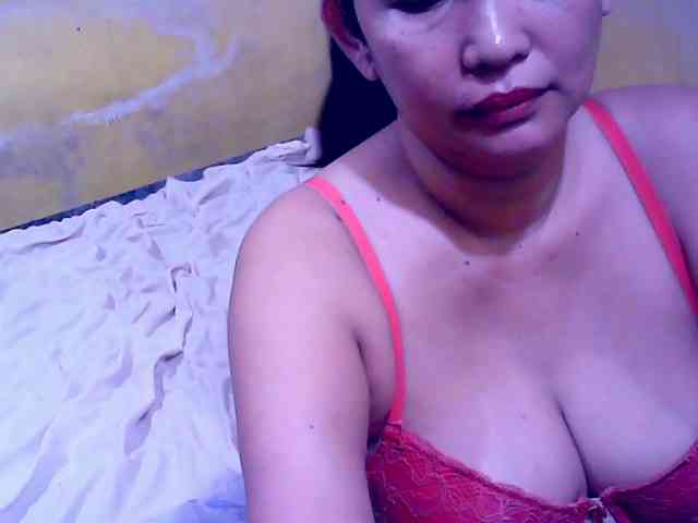 SweetMonlight webcam