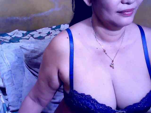 SweetMonlight webcam