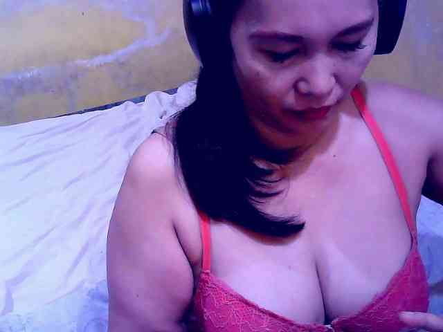 SweetMonlight webcam