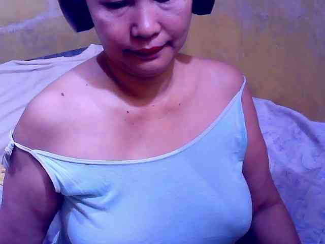 SweetMonlight webcam