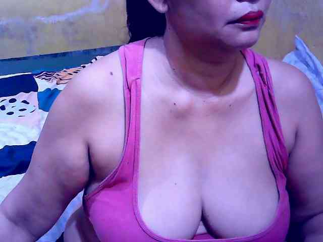 SweetMonlight webcam