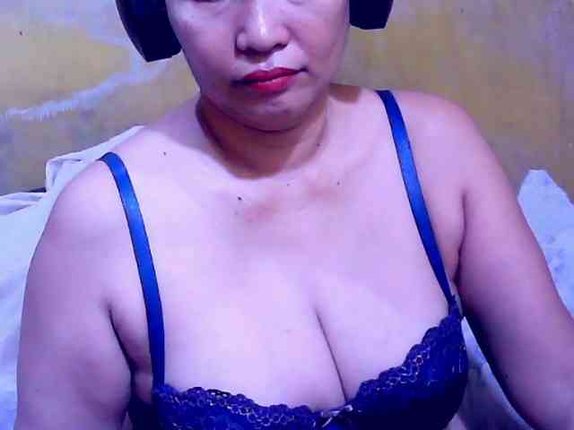 SweetMonlight webcam