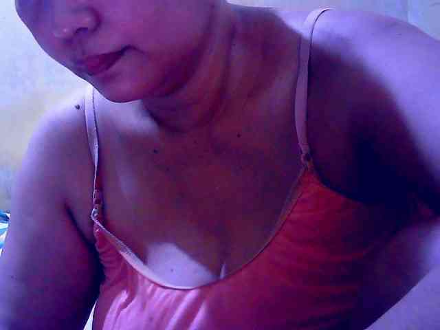 SweetMonlight webcam