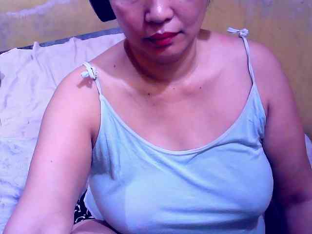 SweetMonlight webcam