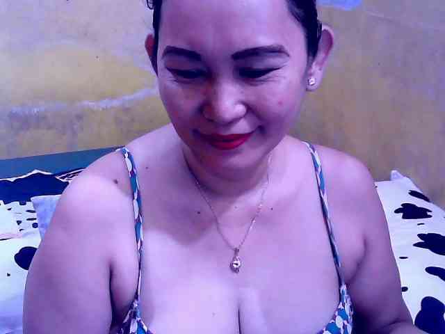 SweetMonlight webcam