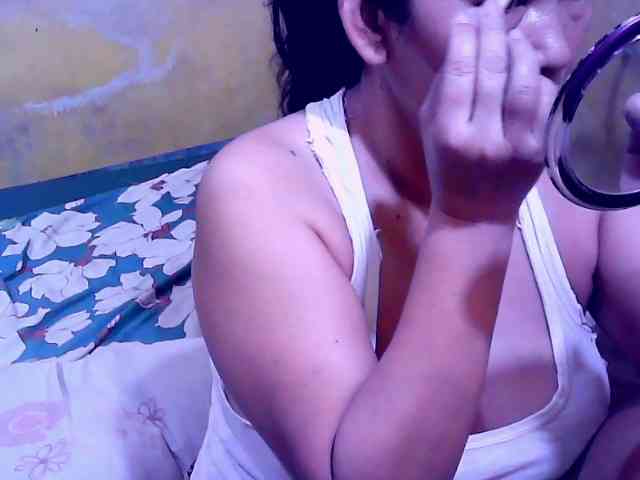 SweetMonlight webcam