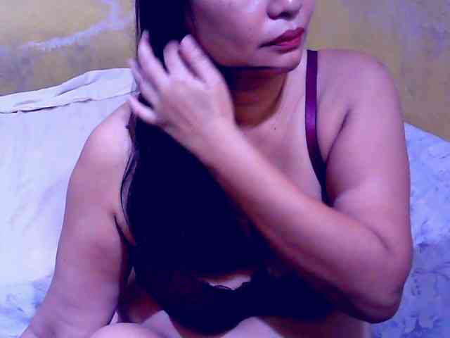 SweetMonlight webcam