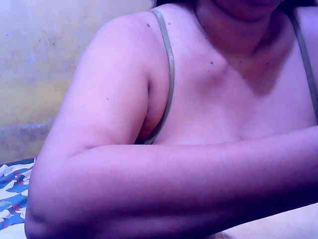 SweetMonlight webcam
