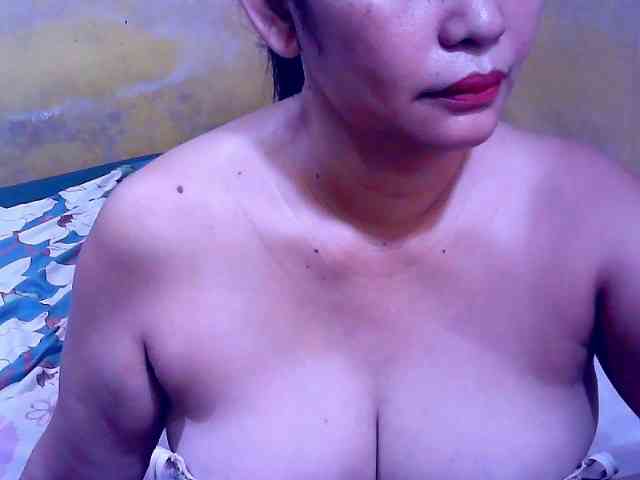 SweetMonlight webcam