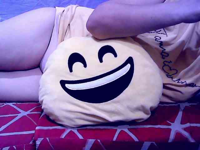 SweetMonlight webcam