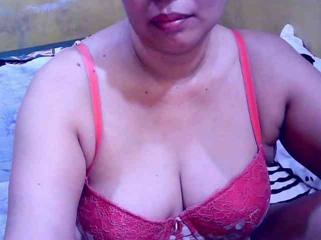 SweetMonlight webcam