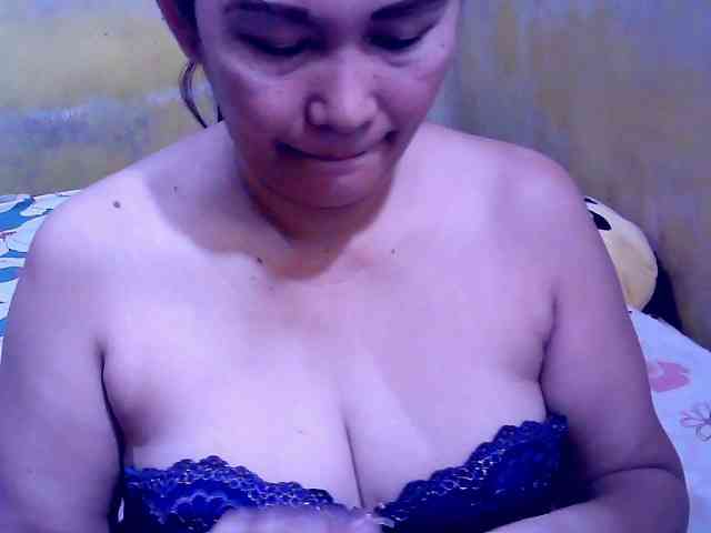 SweetMonlight webcam