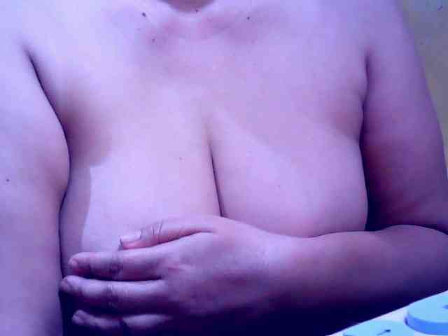 SweetMonlight webcam