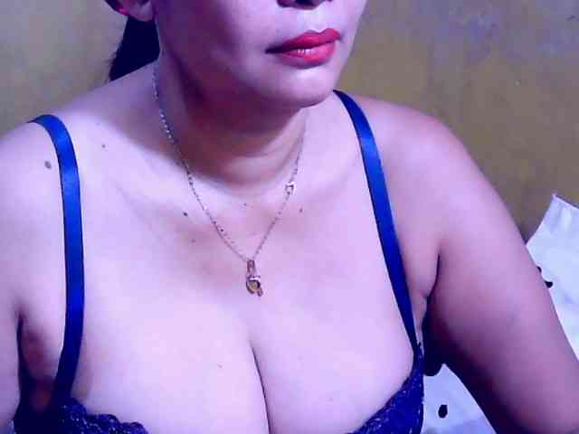 SweetMonlight webcam
