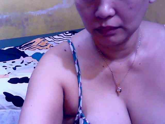 SweetMonlight webcam