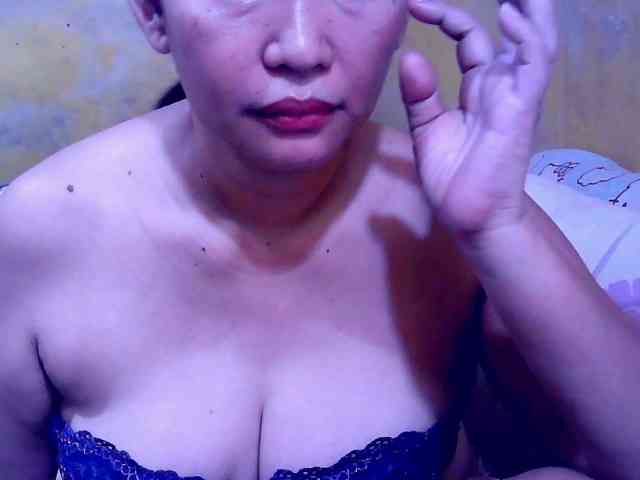 SweetMonlight webcam