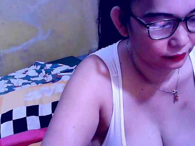 SweetMonlight webcam