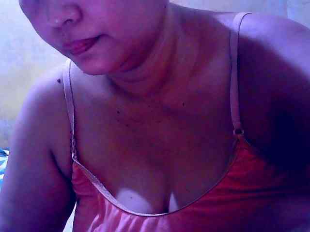 SweetMonlight webcam