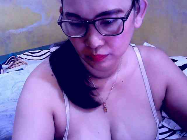 SweetMonlight webcam