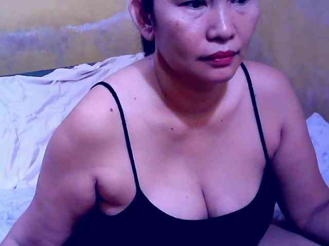 SweetMonlight webcam