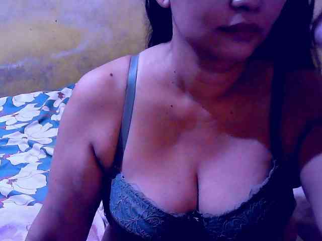 SweetMonlight webcam