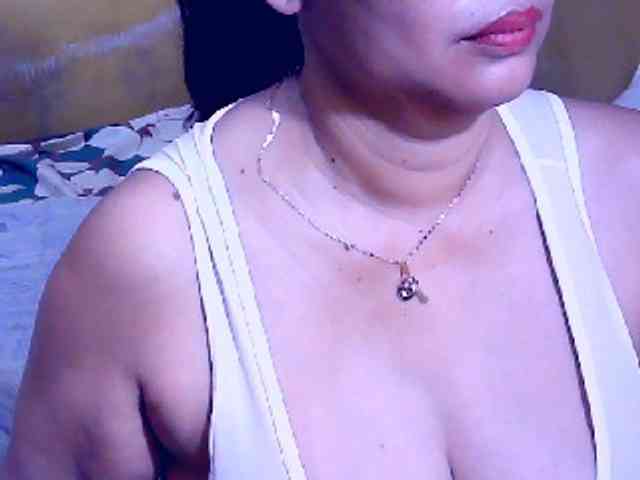 SweetMonlight webcam