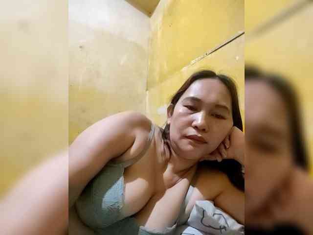 SweetMonlight webcam