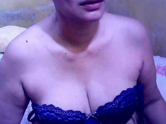 SweetMonlight webcam