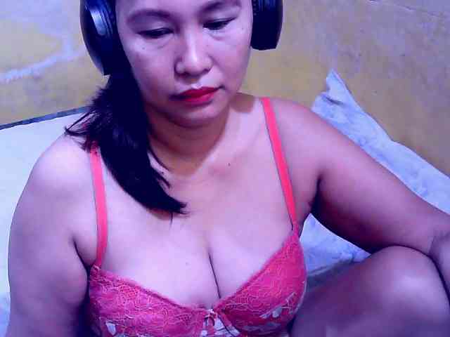 SweetMonlight webcam