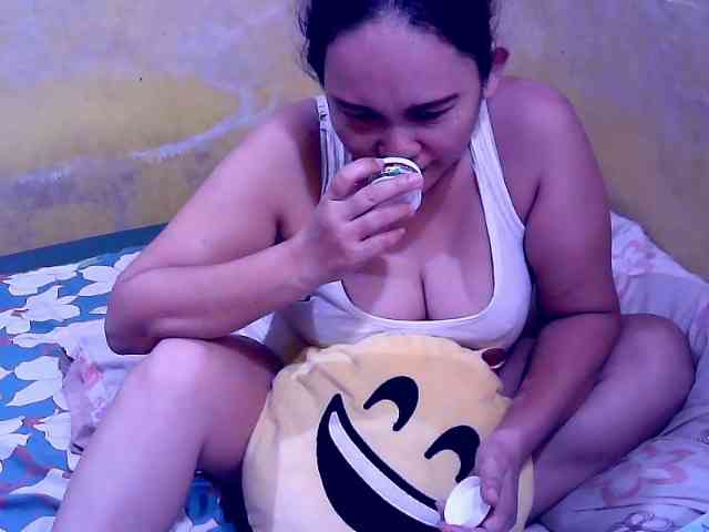 SweetMonlight webcam