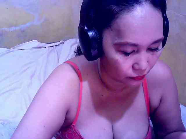 SweetMonlight webcam