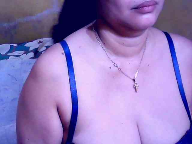 SweetMonlight webcam