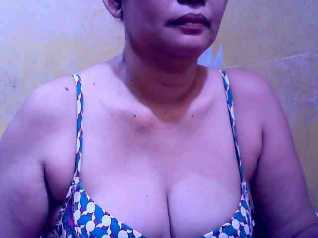 SweetMonlight webcam