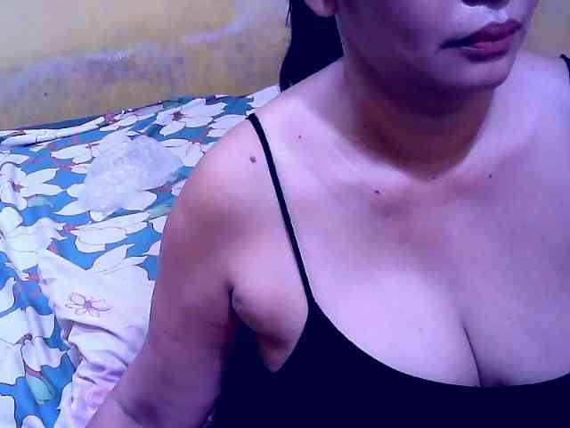 SweetMonlight webcam