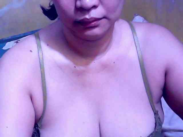 SweetMonlight webcam