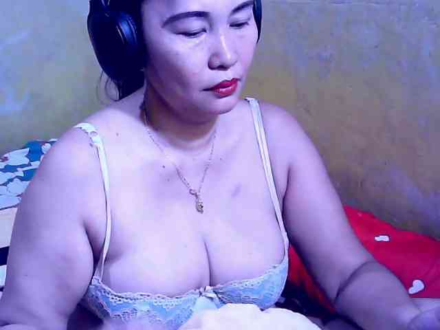 SweetMonlight webcam
