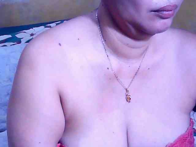 SweetMonlight webcam