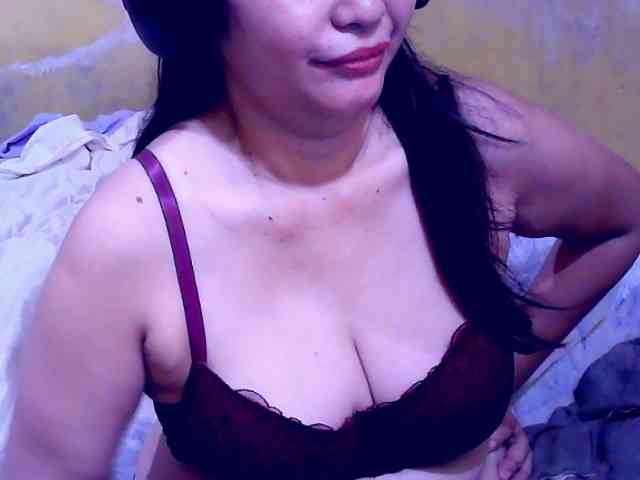 SweetMonlight webcam