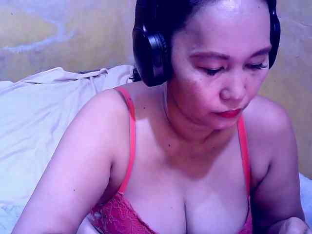 SweetMonlight webcam