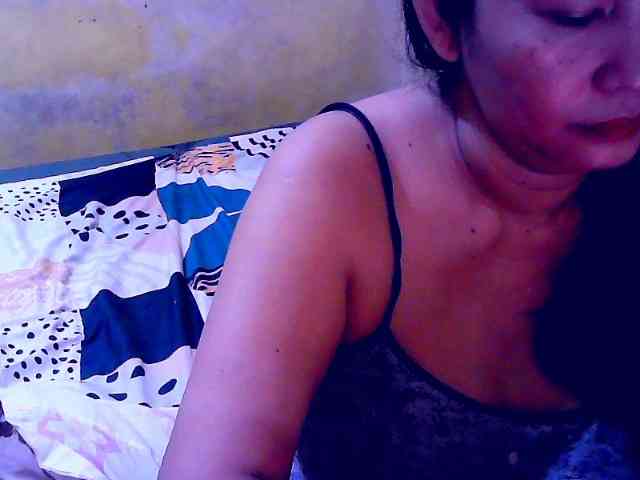 SweetMonlight webcam